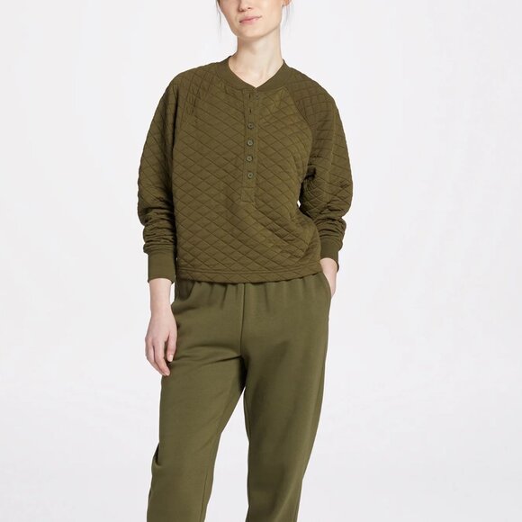 DSG Women's Quilted Meet and Greet Henley Sweatshirt - Picture 1 of 4